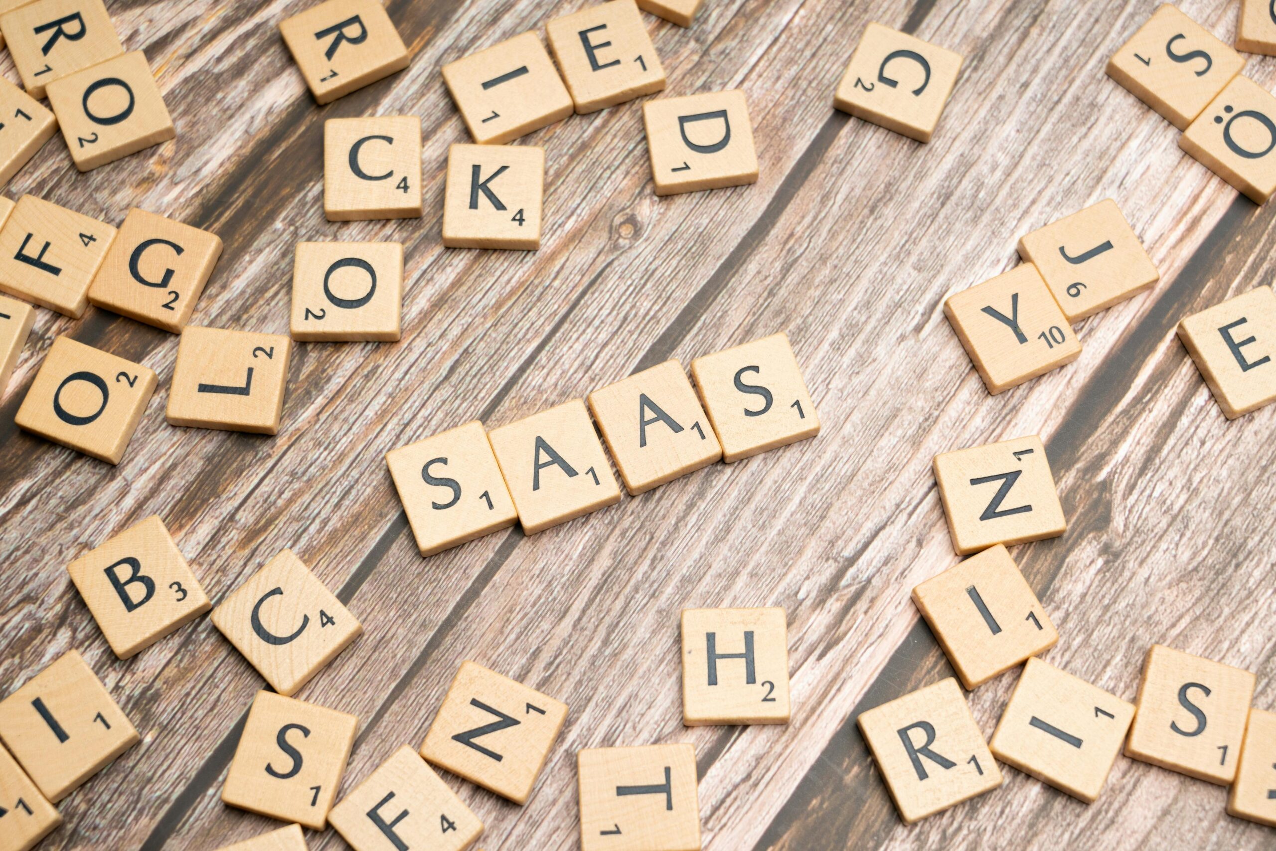 Accounting for SaaS: Cash Basis vs. Accrual Accounting - Photo by Markus Winkler